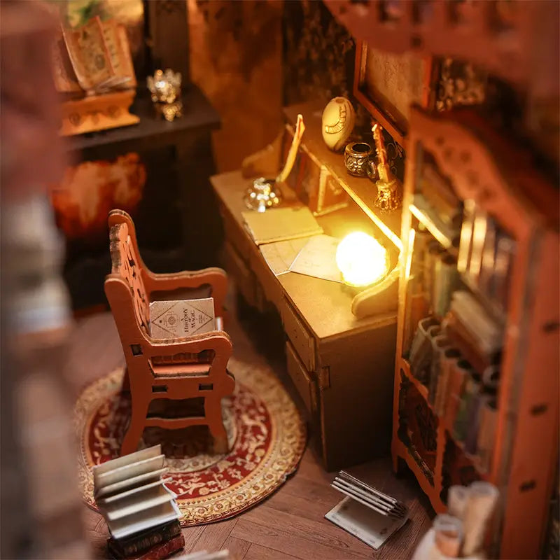 Magic Library Book Nook™