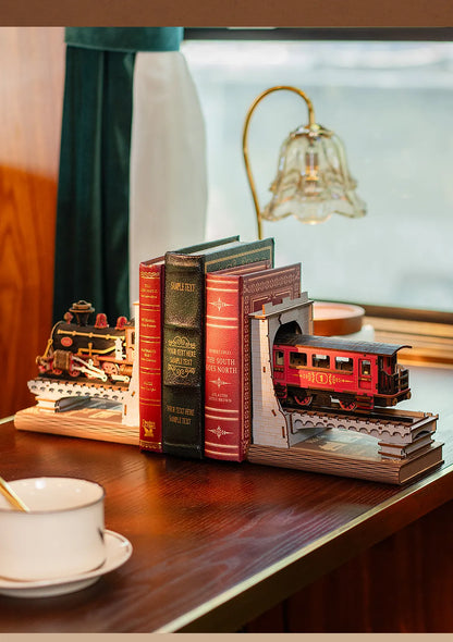 Century Train Book Nook™