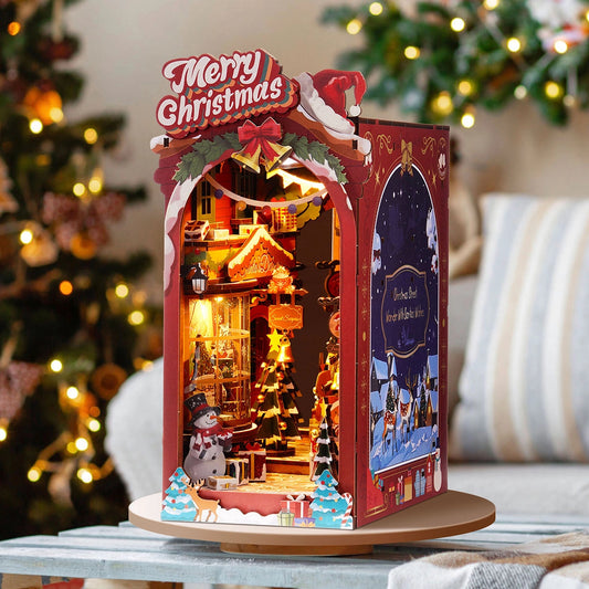Christmas Street Book Nook™